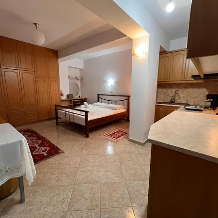 Apartment Erjon *