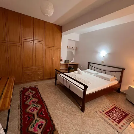 Apartment Erjon *